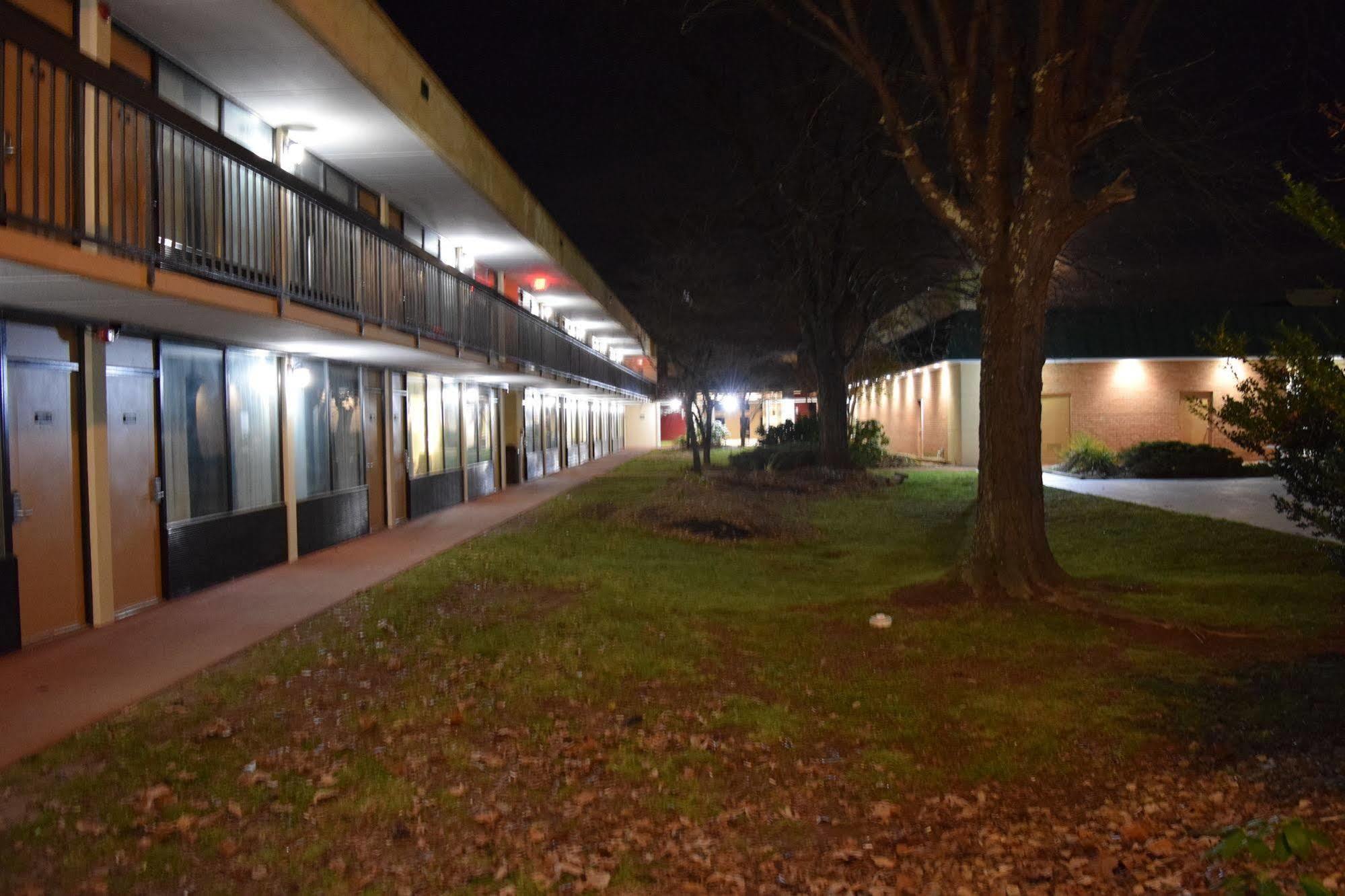 Quality Inn Roanoke Airport Eksteriør bilde