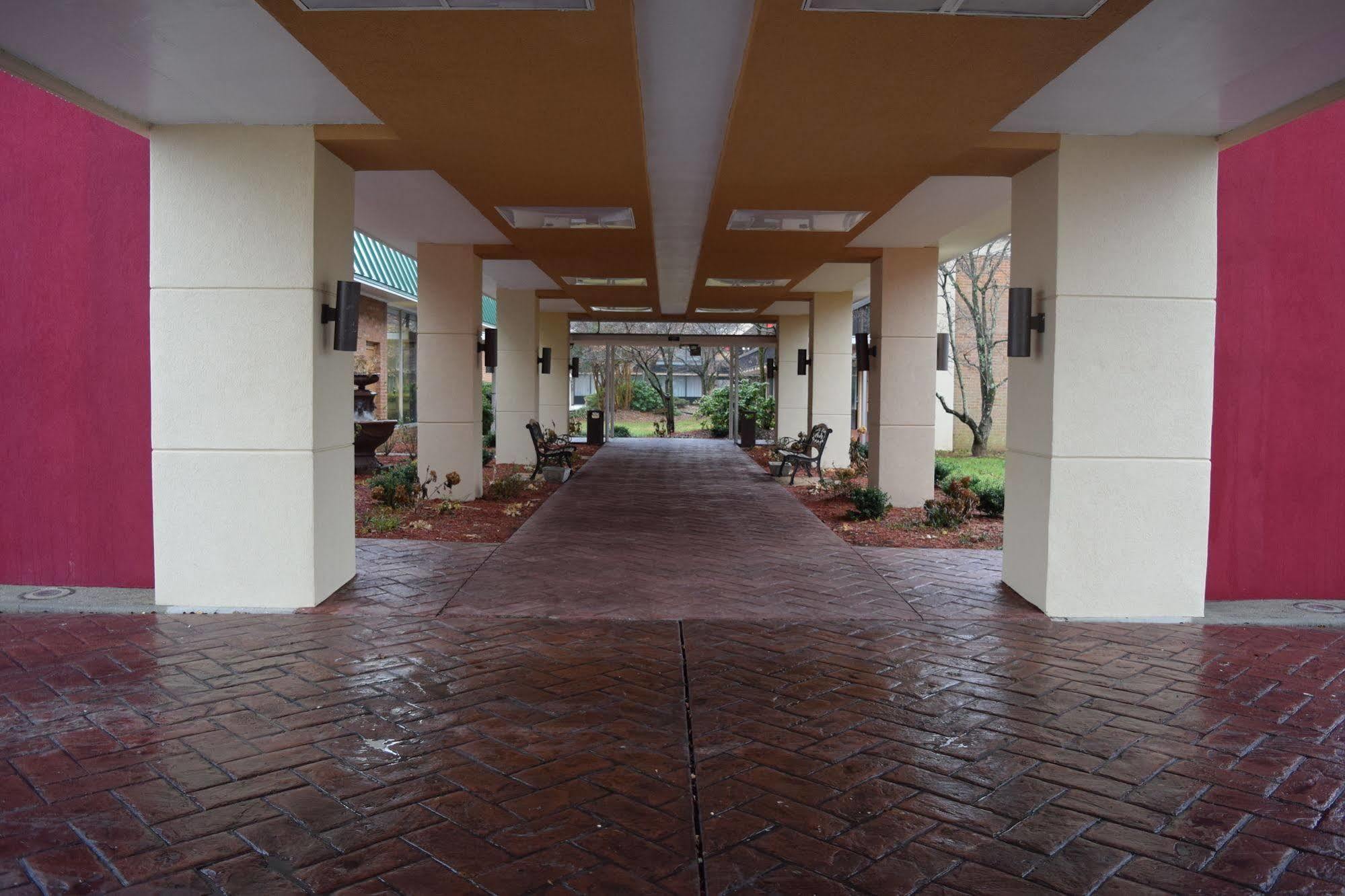 Quality Inn Roanoke Airport Eksteriør bilde