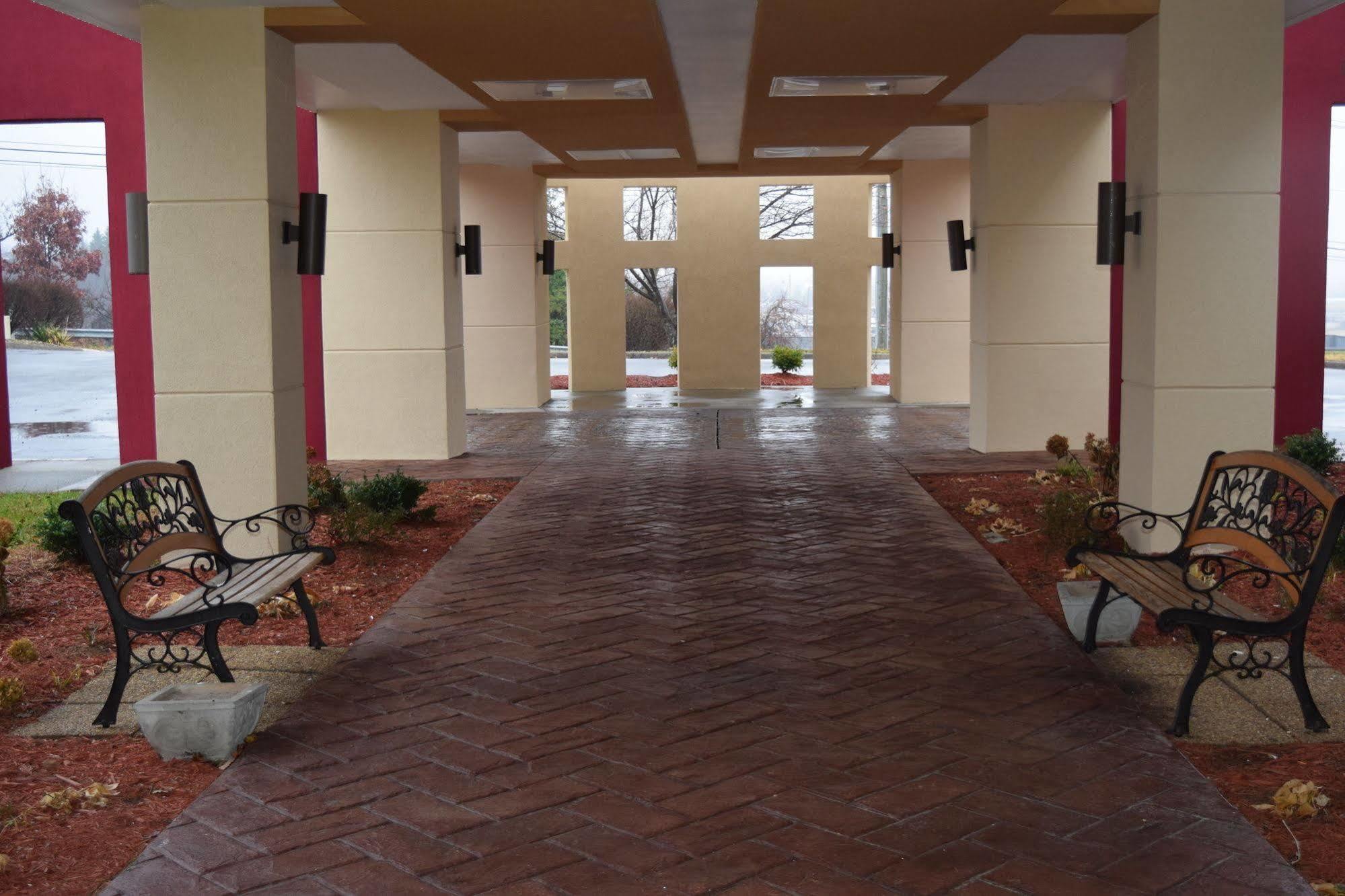 Quality Inn Roanoke Airport Eksteriør bilde
