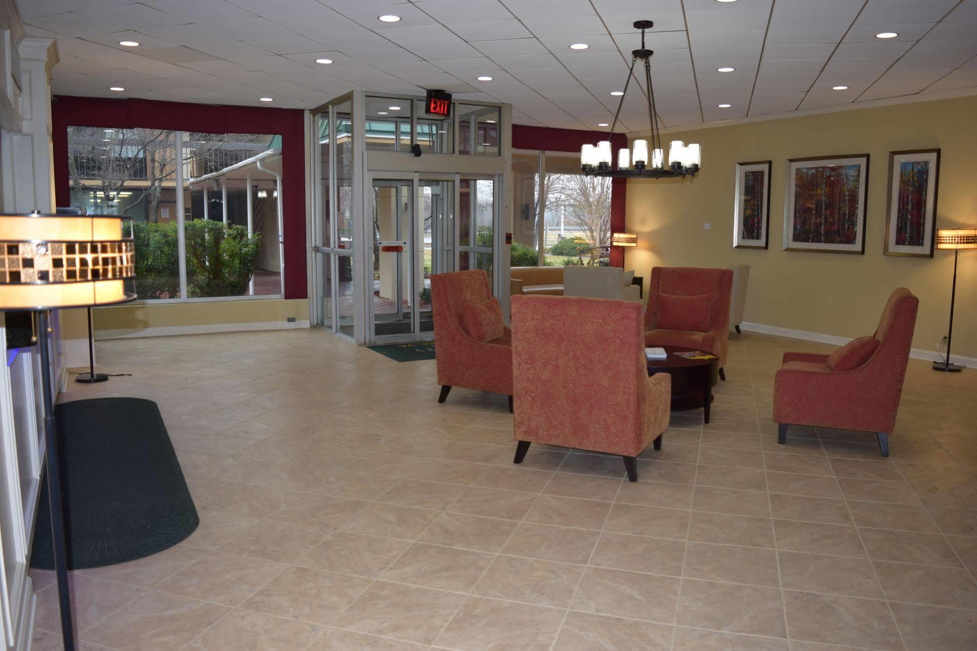 Quality Inn Roanoke Airport Eksteriør bilde