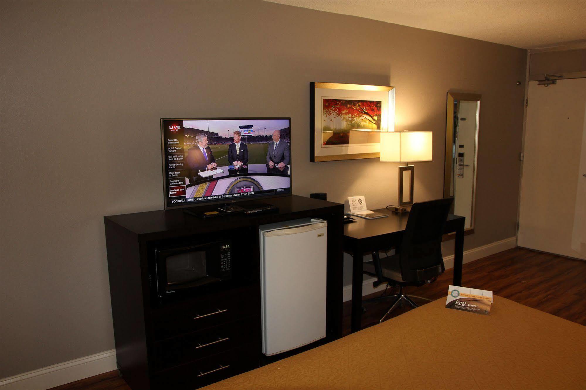 Quality Inn Roanoke Airport Eksteriør bilde